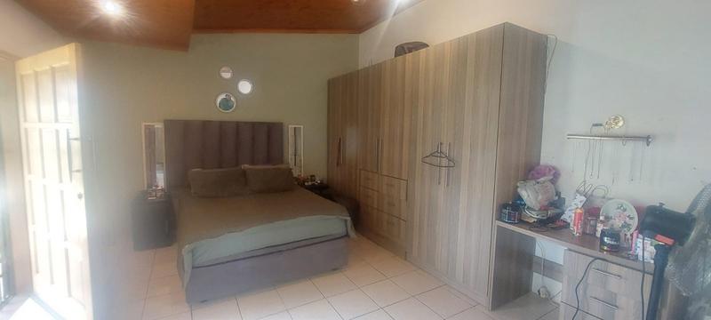 6 Bedroom Property for Sale in Erasmia Gauteng