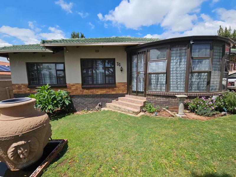3 Bedroom Property for Sale in South Crest Gauteng