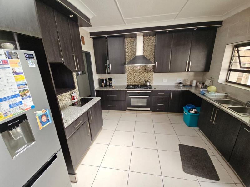 3 Bedroom Property for Sale in South Crest Gauteng