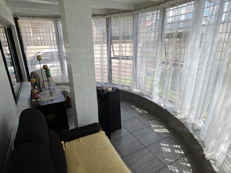 3 Bedroom Property for Sale in South Crest Gauteng