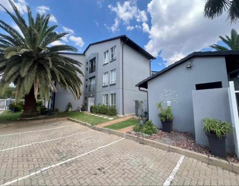 3 Bedroom Property for Sale in Verwoerdpark Gauteng