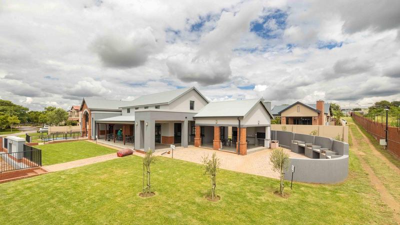 4 Bedroom Property for Sale in Heritage Hill Gauteng