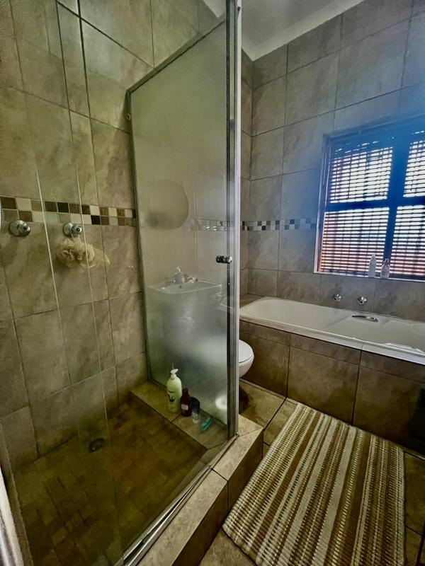 3 Bedroom Property for Sale in Ferndale Gauteng