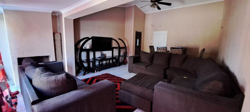 To Let 3 Bedroom Property for Rent in Tedstoneville Gauteng