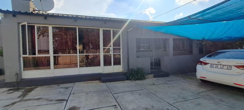 To Let 3 Bedroom Property for Rent in Tedstoneville Gauteng