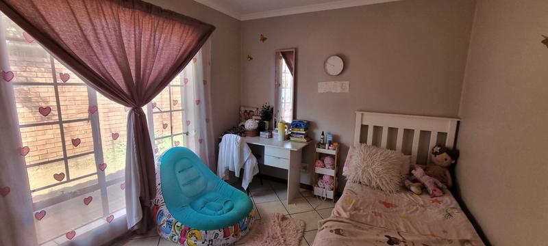 3 Bedroom Property for Sale in Monavoni Gauteng