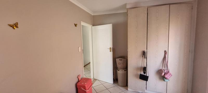 3 Bedroom Property for Sale in Monavoni Gauteng