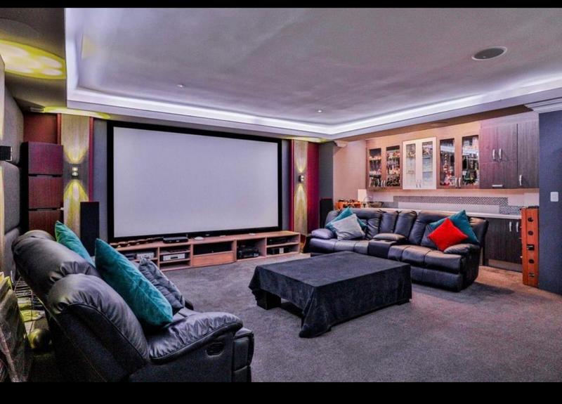 4 Bedroom Property for Sale in Zambezi Country Estate Gauteng