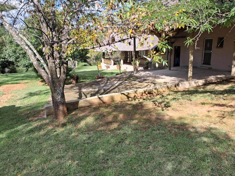 To Let 8 Bedroom Property for Rent in Ruimsig Gauteng