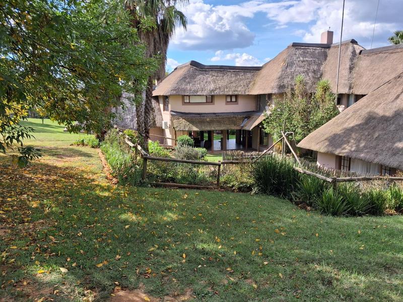 To Let 8 Bedroom Property for Rent in Ruimsig Gauteng