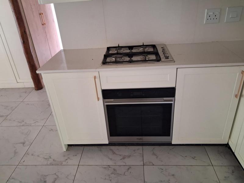 To Let 8 Bedroom Property for Rent in Ruimsig Gauteng