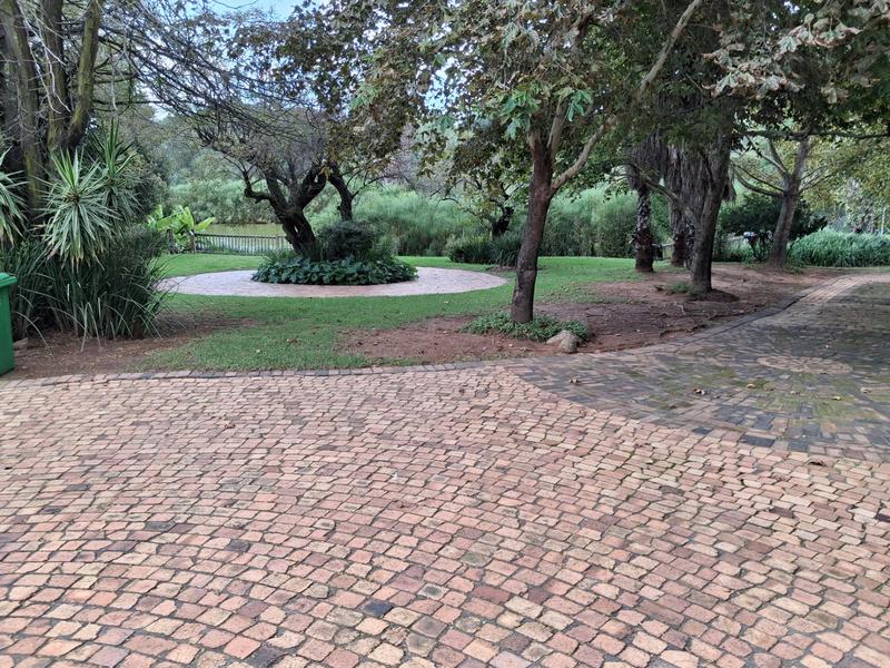 To Let 8 Bedroom Property for Rent in Ruimsig Gauteng