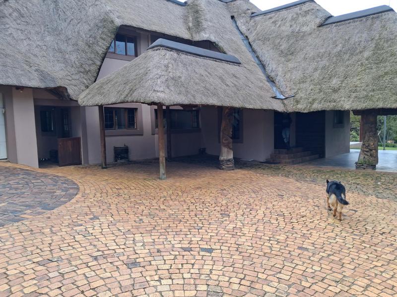 To Let 8 Bedroom Property for Rent in Ruimsig Gauteng