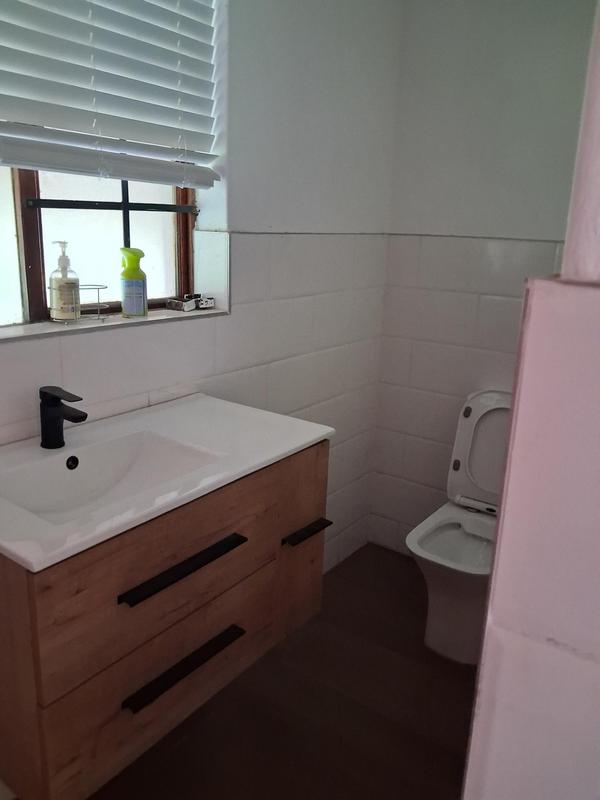 To Let 8 Bedroom Property for Rent in Ruimsig Gauteng