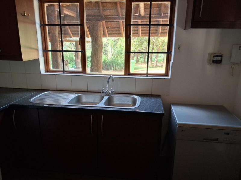 To Let 8 Bedroom Property for Rent in Ruimsig Gauteng