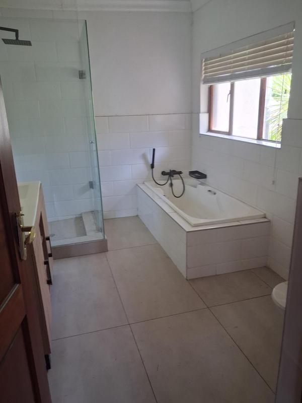 To Let 8 Bedroom Property for Rent in Ruimsig Gauteng