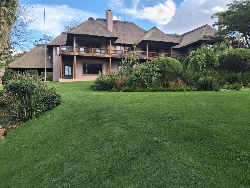 To Let 8 Bedroom Property for Rent in Ruimsig Gauteng