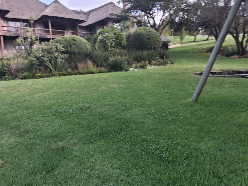 To Let 8 Bedroom Property for Rent in Ruimsig Gauteng