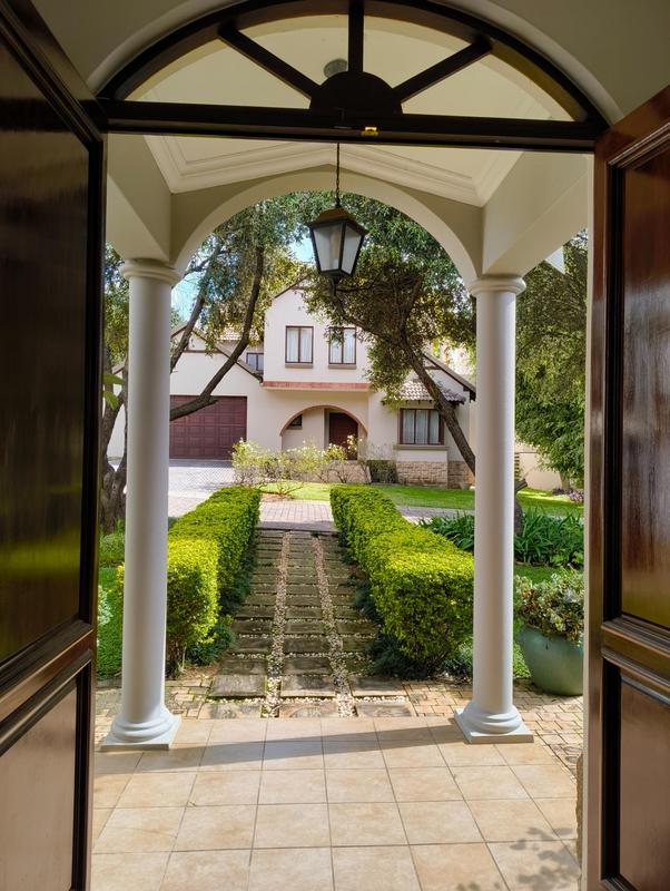 4 Bedroom Property for Sale in Wapadrand Gauteng