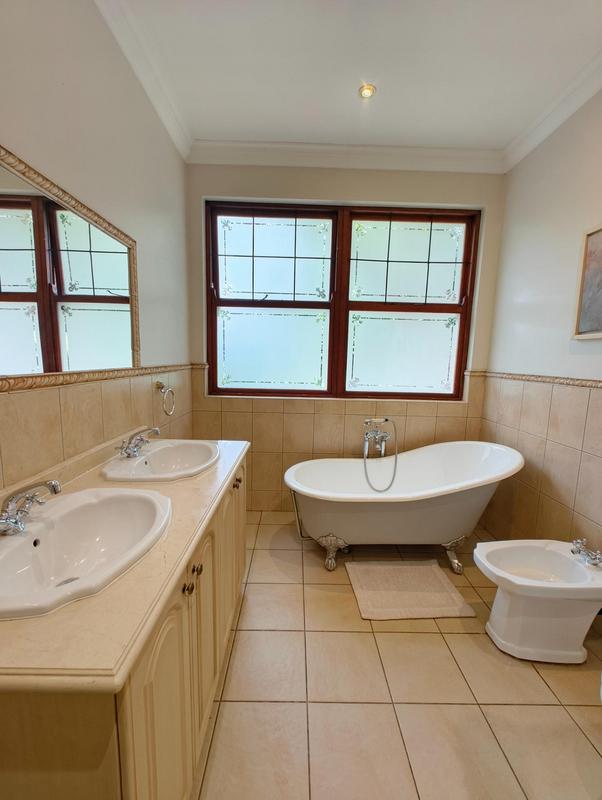 4 Bedroom Property for Sale in Wapadrand Gauteng