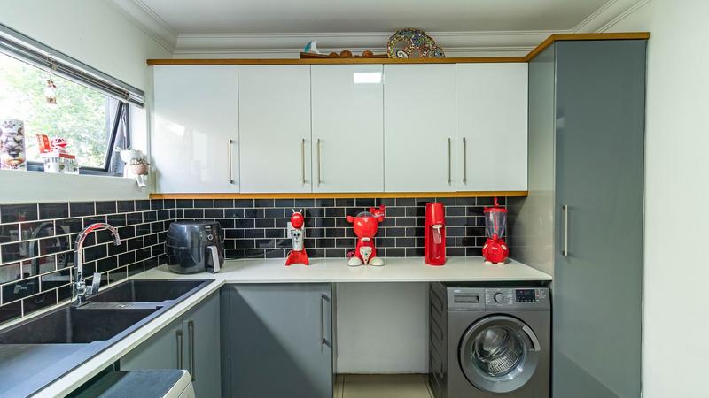 3 Bedroom Property for Sale in Midstream Meadows Gauteng