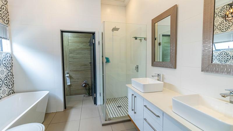 3 Bedroom Property for Sale in Midstream Meadows Gauteng