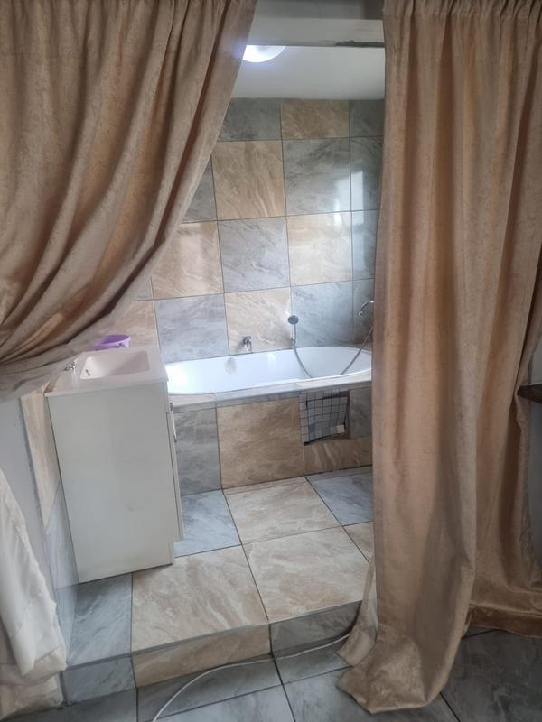 1 Bedroom Property for Sale in Goudrand Gauteng