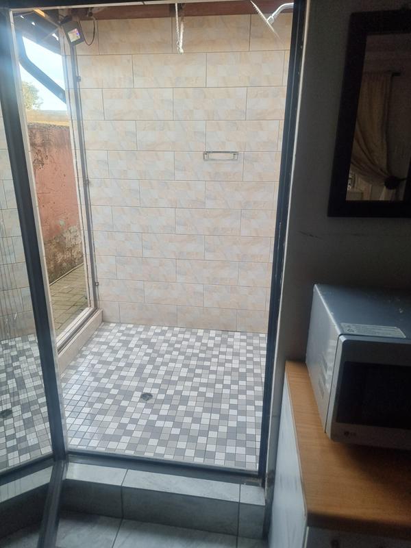 1 Bedroom Property for Sale in Goudrand Gauteng