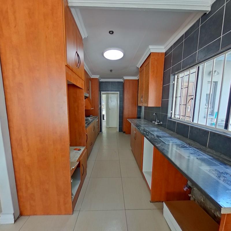 4 Bedroom Property for Sale in Garsfontein Gauteng
