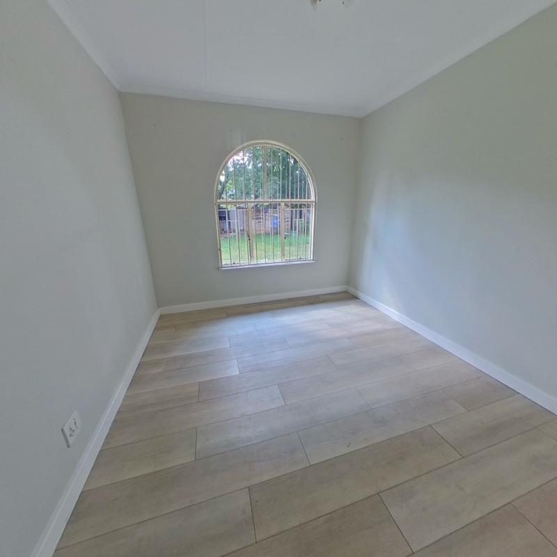 4 Bedroom Property for Sale in Garsfontein Gauteng