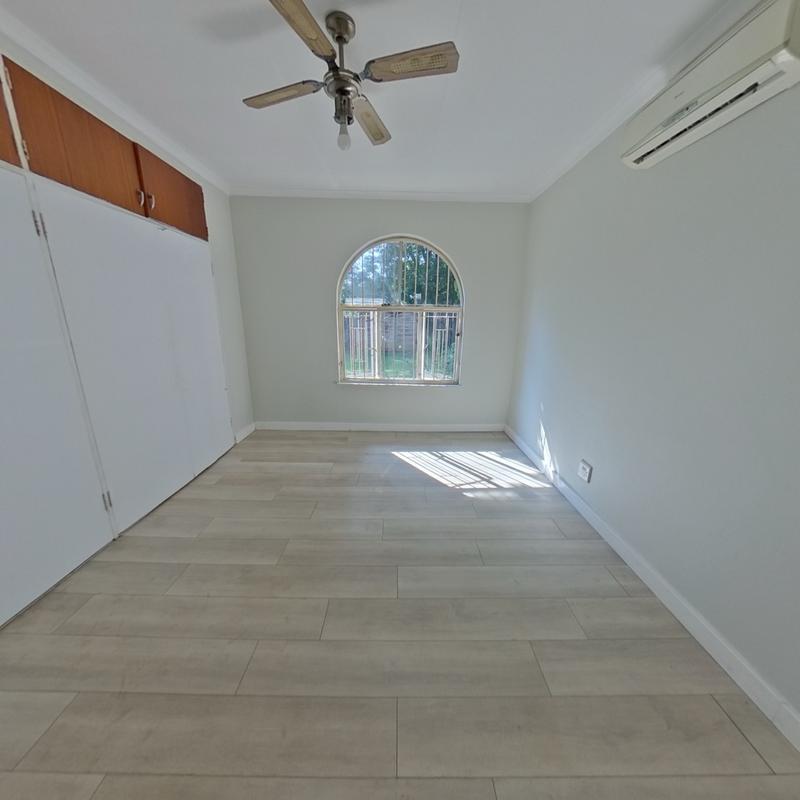 4 Bedroom Property for Sale in Garsfontein Gauteng