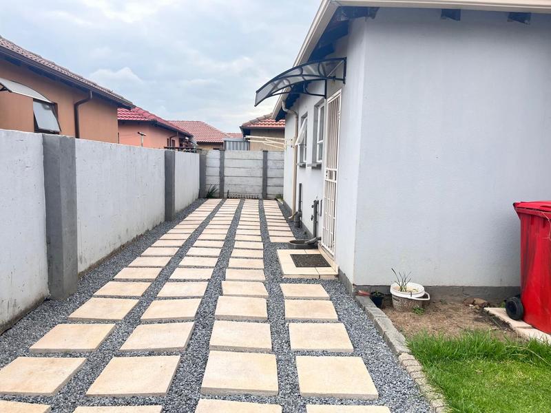 2 Bedroom Property for Sale in Vanderbijlpark CE 4 Gauteng