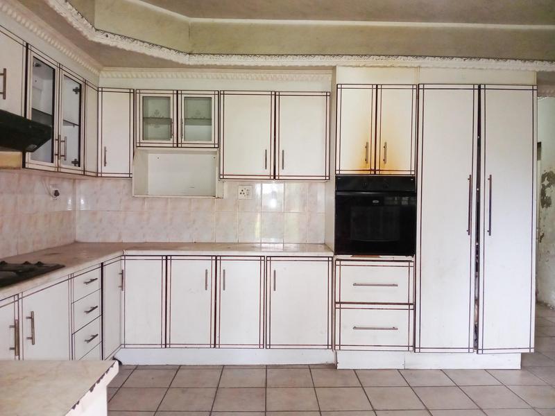 6 Bedroom Property for Sale in Vereeniging Gauteng