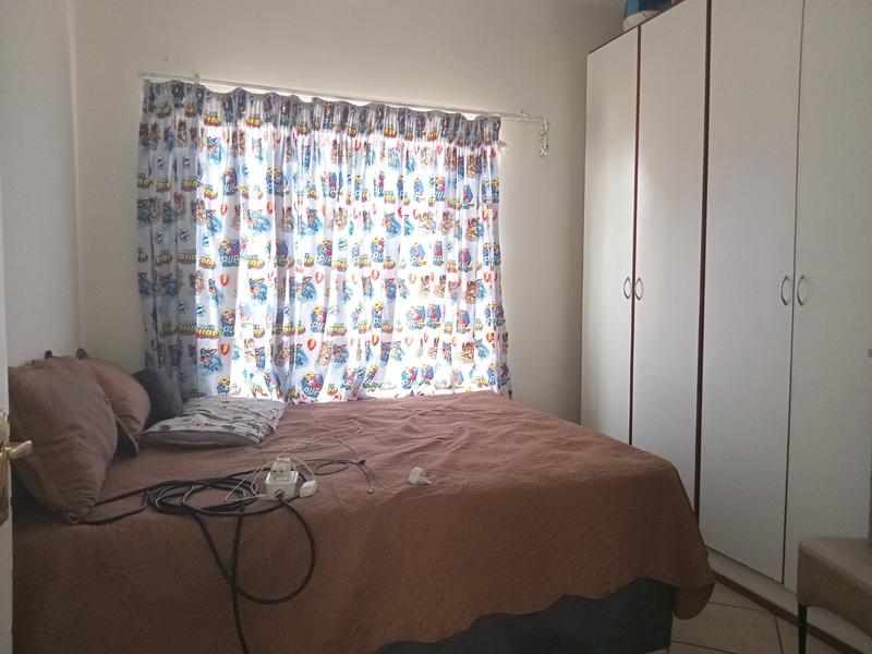 2 Bedroom Property for Sale in Robinpark Gauteng