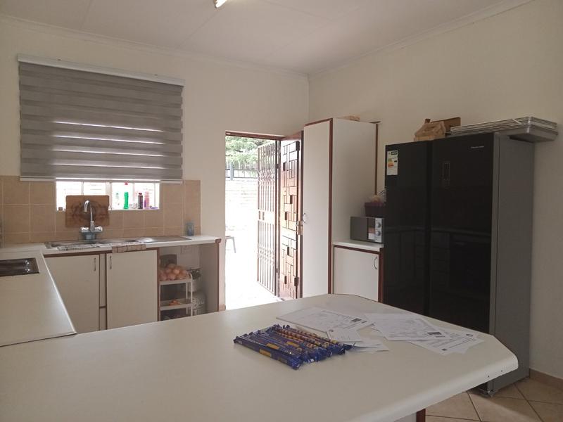 2 Bedroom Property for Sale in Robinpark Gauteng