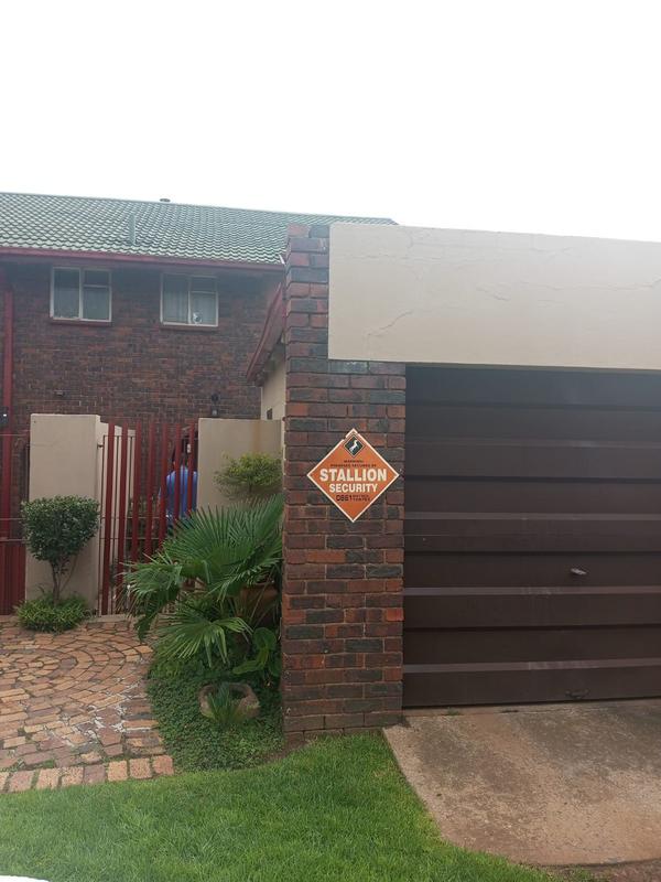 2 Bedroom Property for Sale in East Geduld Gauteng