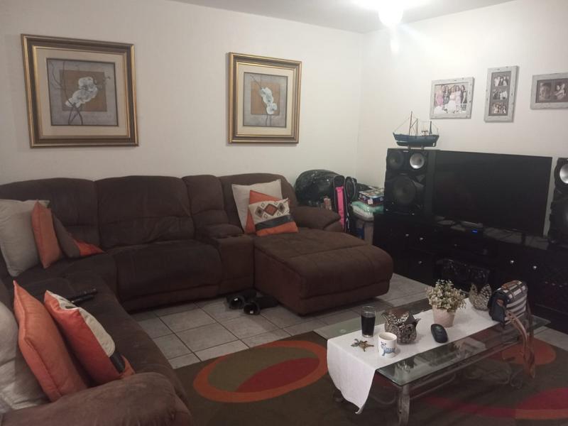 2 Bedroom Property for Sale in East Geduld Gauteng