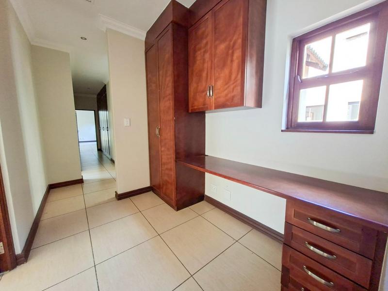 5 Bedroom Property for Sale in Midstream Estate Gauteng