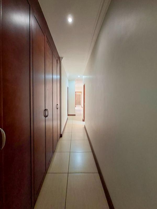 5 Bedroom Property for Sale in Midstream Estate Gauteng