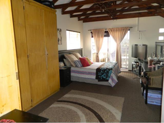 To Let 3 Bedroom Property for Rent in Bonaero Park Gauteng