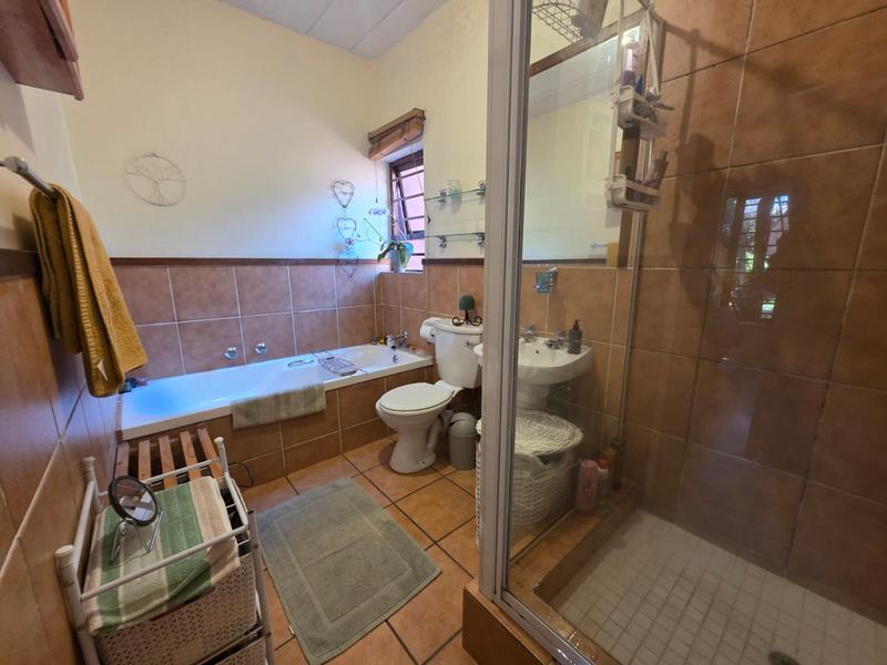 1 Bedroom Property for Sale in Sunninghill Gauteng