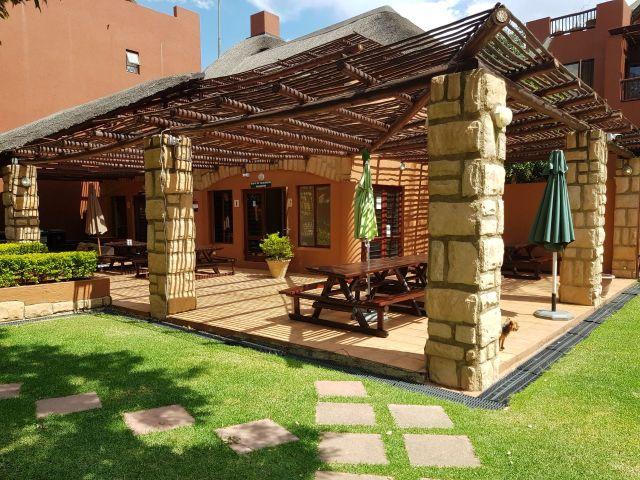 1 Bedroom Property for Sale in Sunninghill Gauteng