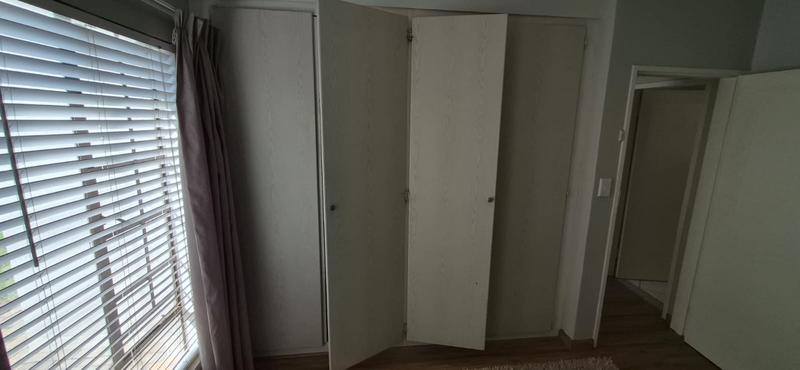 2 Bedroom Property for Sale in Monavoni Gauteng