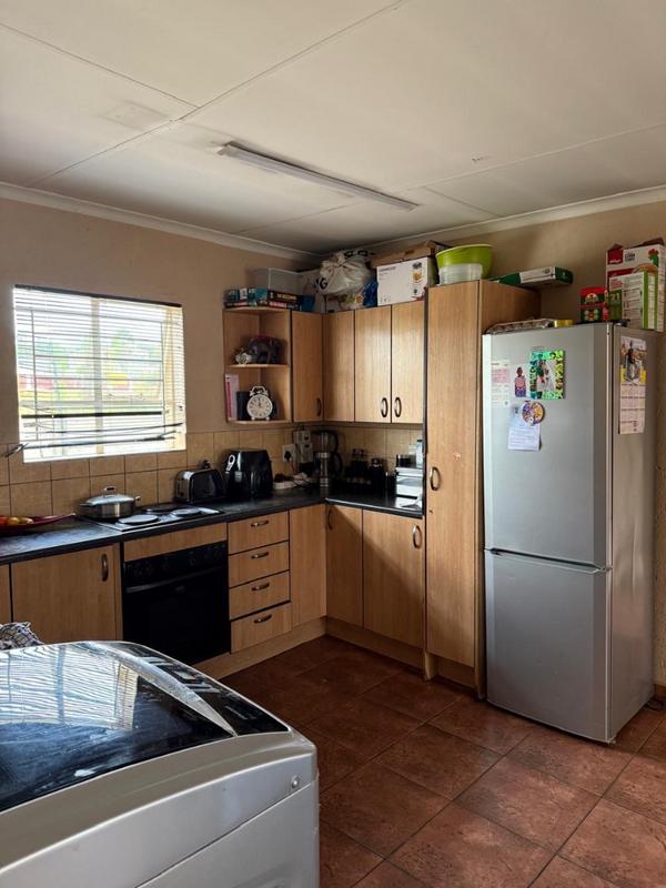 3 Bedroom Property for Sale in Birchleigh North Gauteng