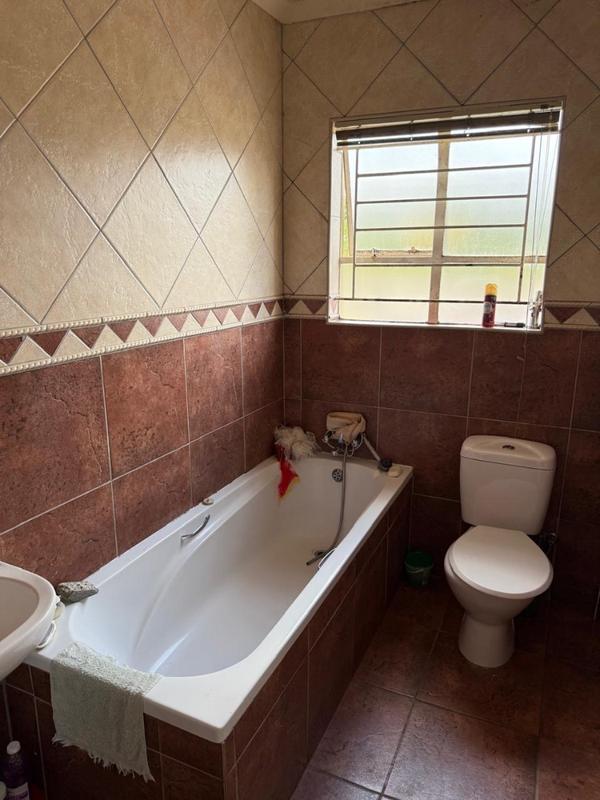 3 Bedroom Property for Sale in Birchleigh North Gauteng