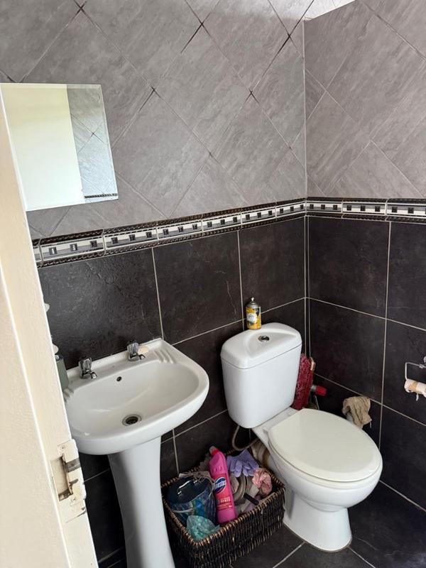 3 Bedroom Property for Sale in Birchleigh North Gauteng