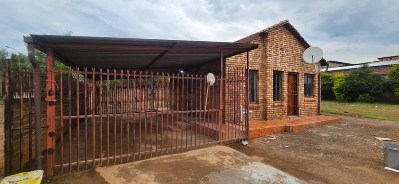 To Let 2 Bedroom Property for Rent in Lotus Gardens Gauteng