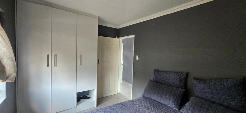 To Let 2 Bedroom Property for Rent in Lotus Gardens Gauteng