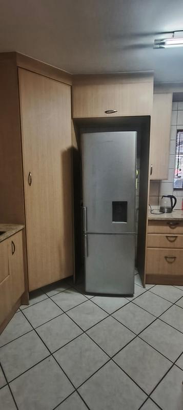 4 Bedroom Property for Sale in Kirkney Gauteng