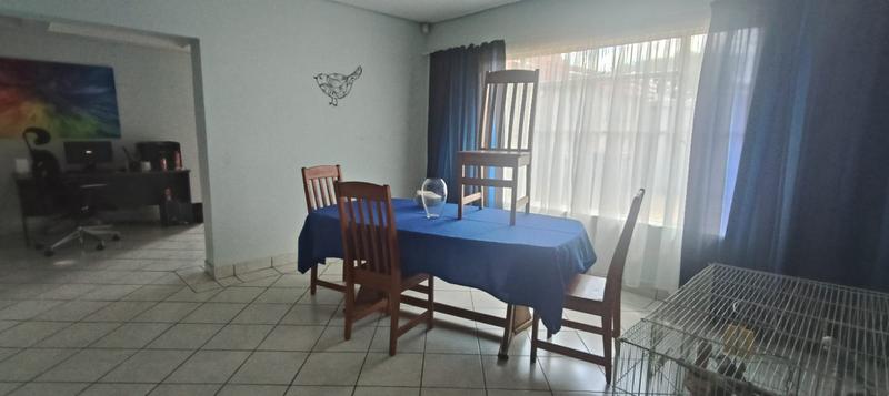 4 Bedroom Property for Sale in Kirkney Gauteng